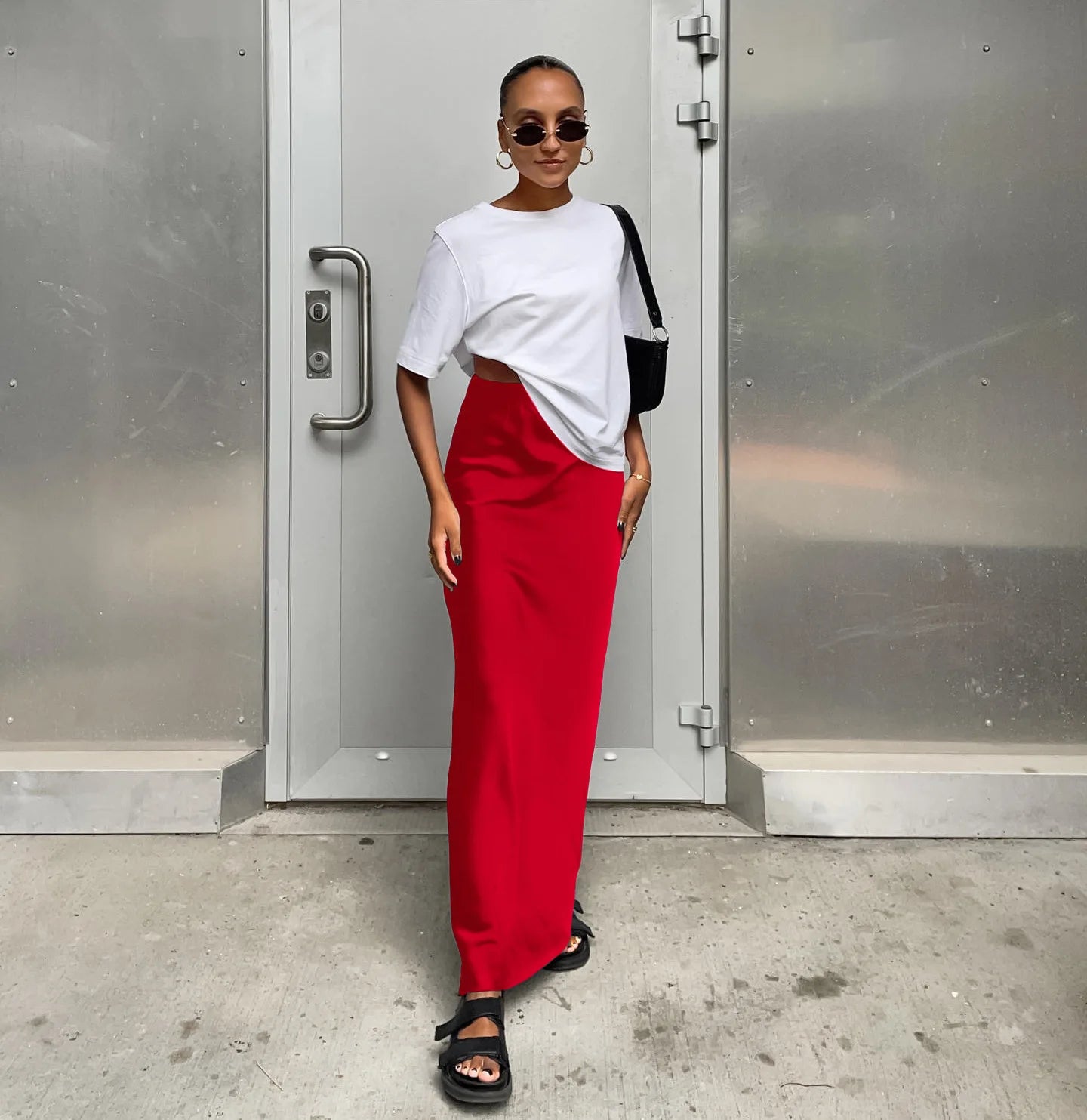 Chic Flowy High-Waist Skirt