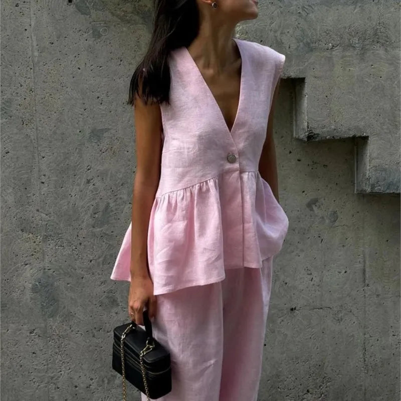 Chic V-Neck Cotton Jumpsuit – Sleeveless Wide-Leg Elegance.